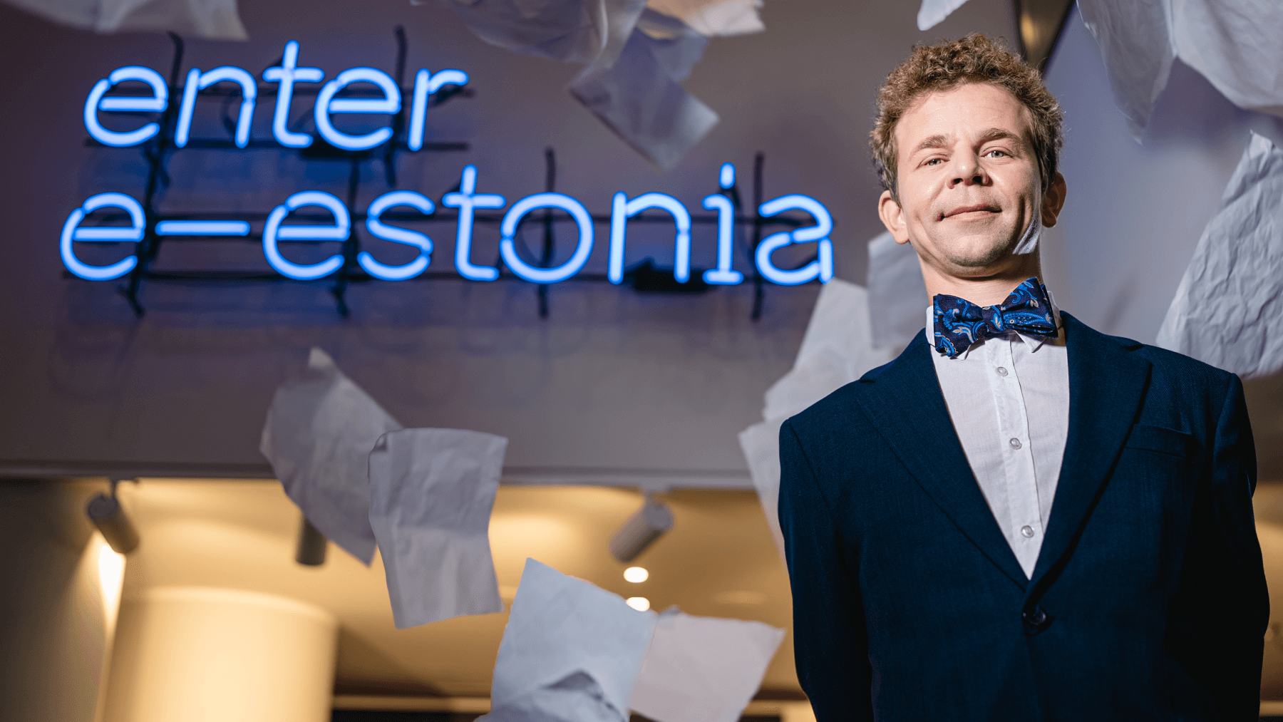 ‘100% Digital & 0% Bureaucrazy.’ Estonia retires government paperwork