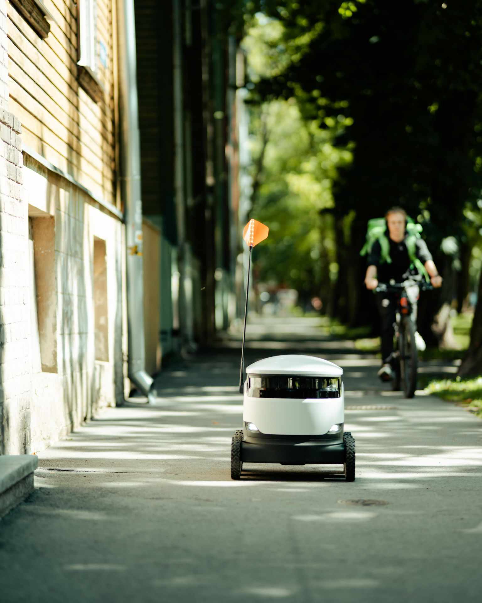 751322 Starship Delivery Robot Web Version 1920px
