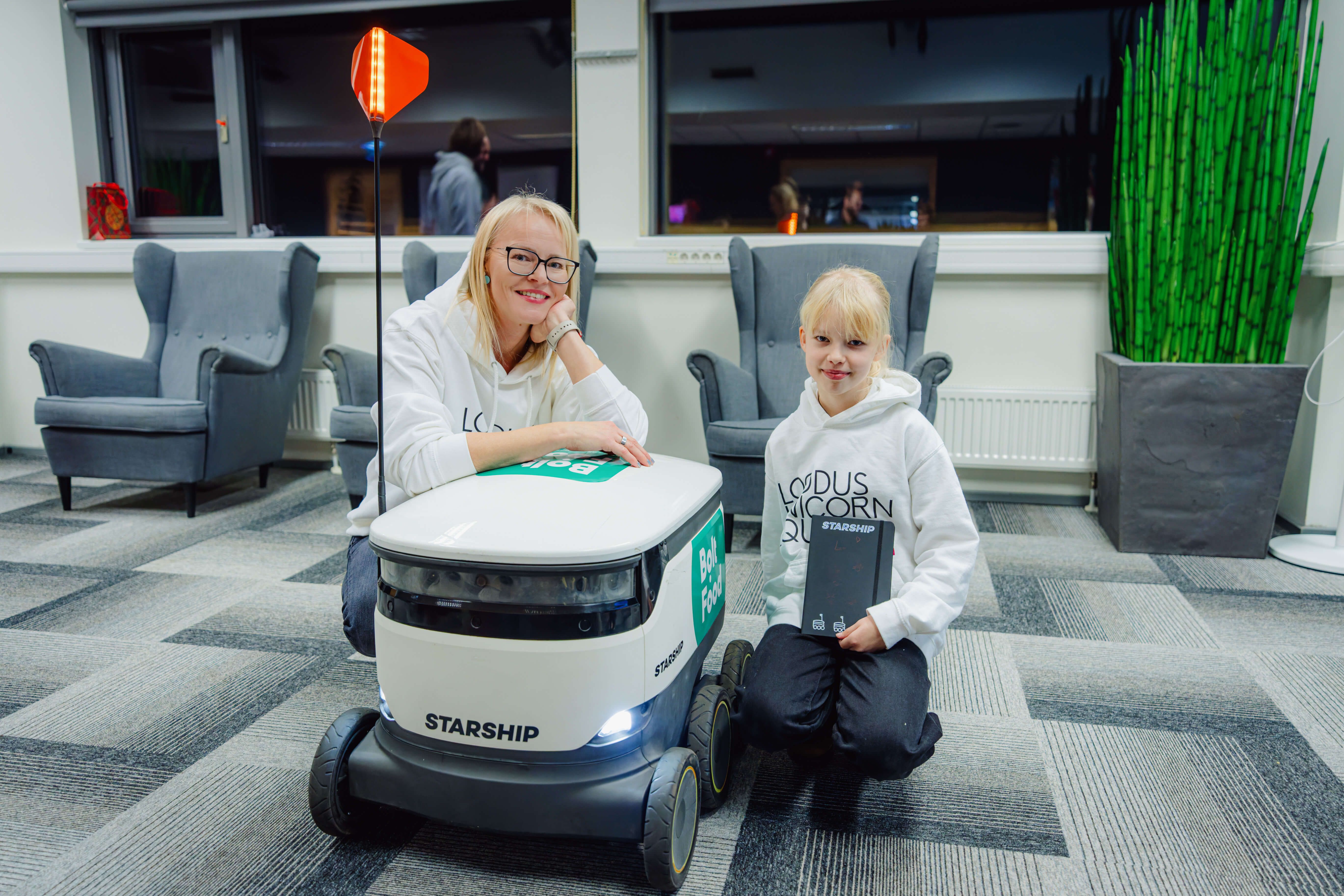 Hk Unicorn Squad 97 (1)